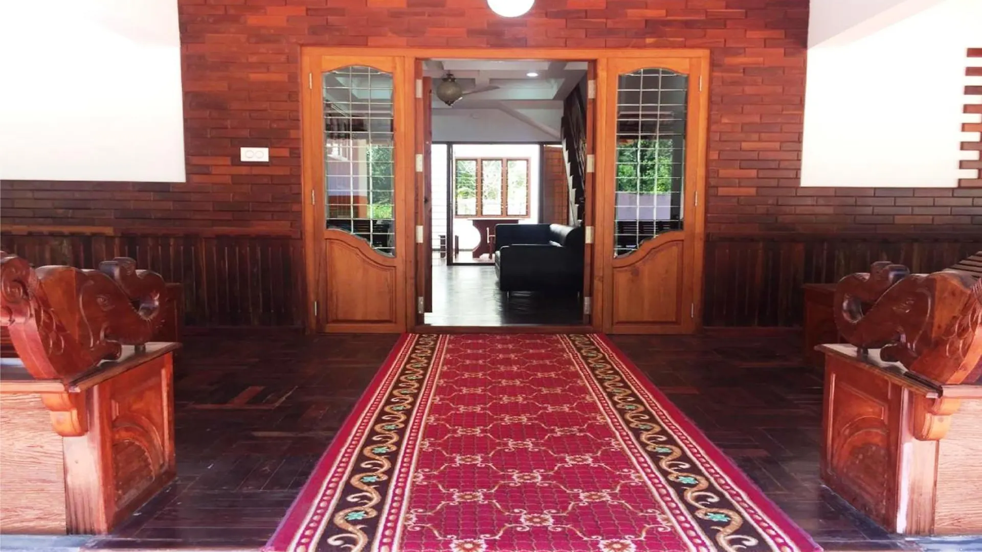 Thistledown Villa Munnar
