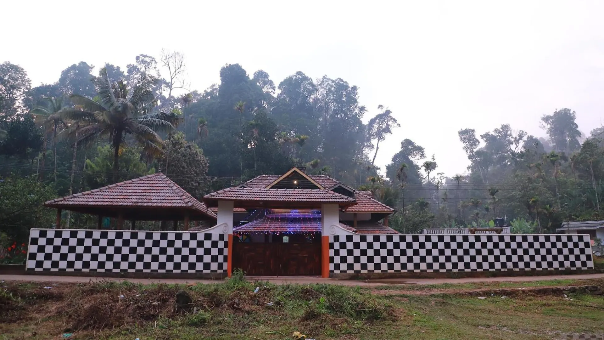 Thistledown Villa Munnar